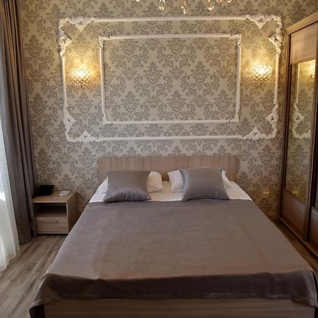 Hotel Gloria Kostanay Extérieur photo