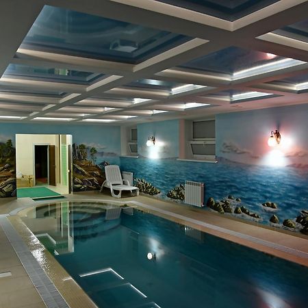 Hotel Gloria Kostanay Extérieur photo