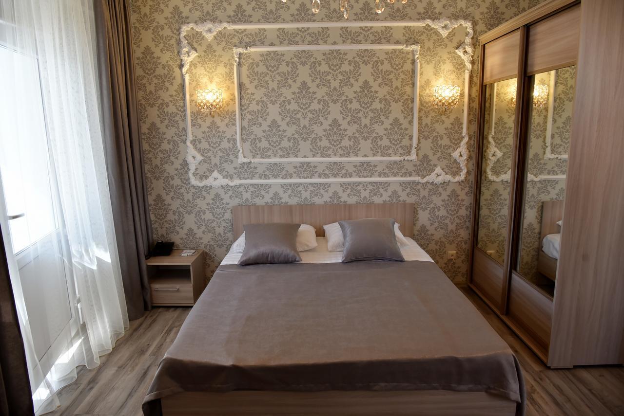 Hotel Gloria Kostanay Extérieur photo