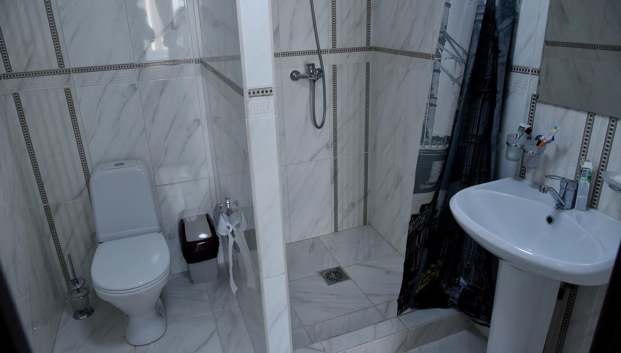 Hotel Gloria Kostanay Extérieur photo